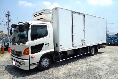 車検9月ﾜｲﾄﾞ長6.2m高2.1格納PG左ｻｲﾄﾞﾄﾞｱH28積載2.95t