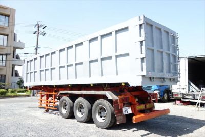 深ﾀﾞﾝﾌﾟ3軸24t積L10mH1.8m 40.5㎥片開ｼﾝｸﾞﾙ引